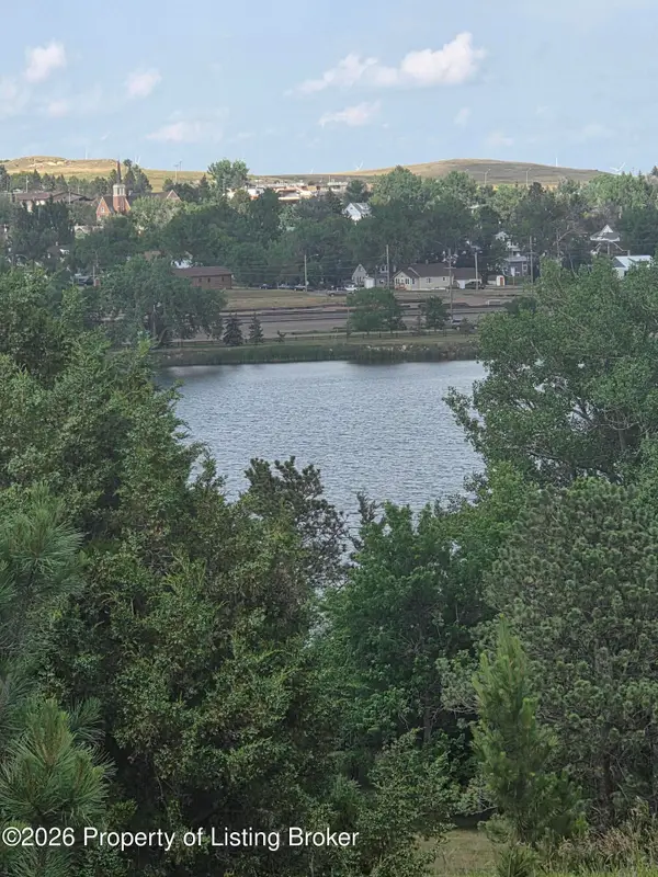 Address Withheld By Seller, Hettinger, ND 58639