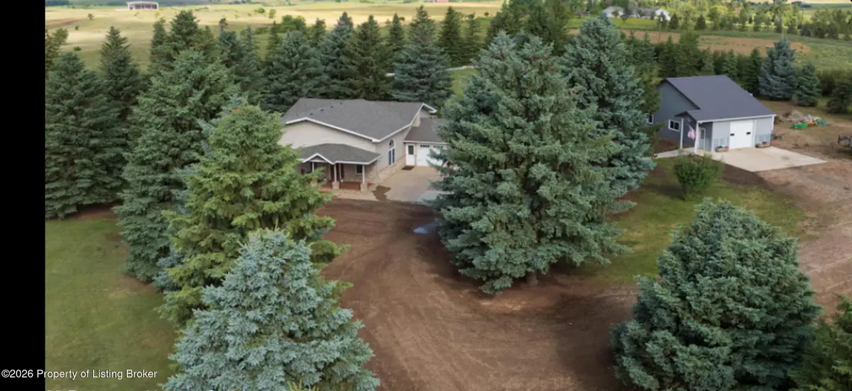 3251 104t Avenue, Dickinson, ND 58601 - #1