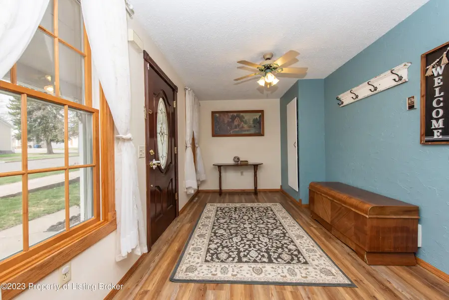334 2nd Avenue, Dickinson, ND 58601 - #2