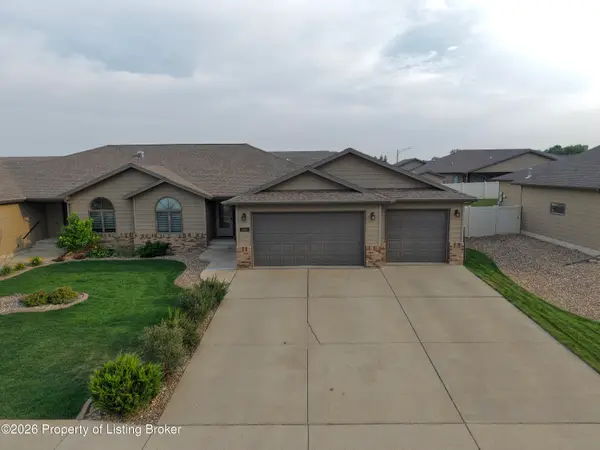 1392 6th Street, Dickinson, ND 58601