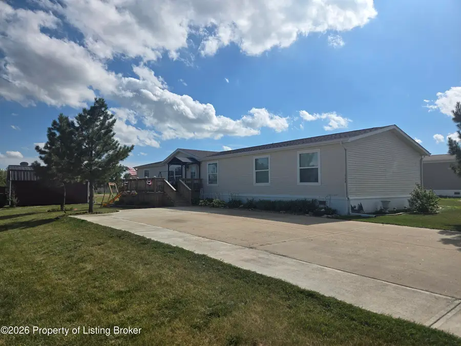 926 Sorrel Lane, Dickinson, ND 58601 - #3
