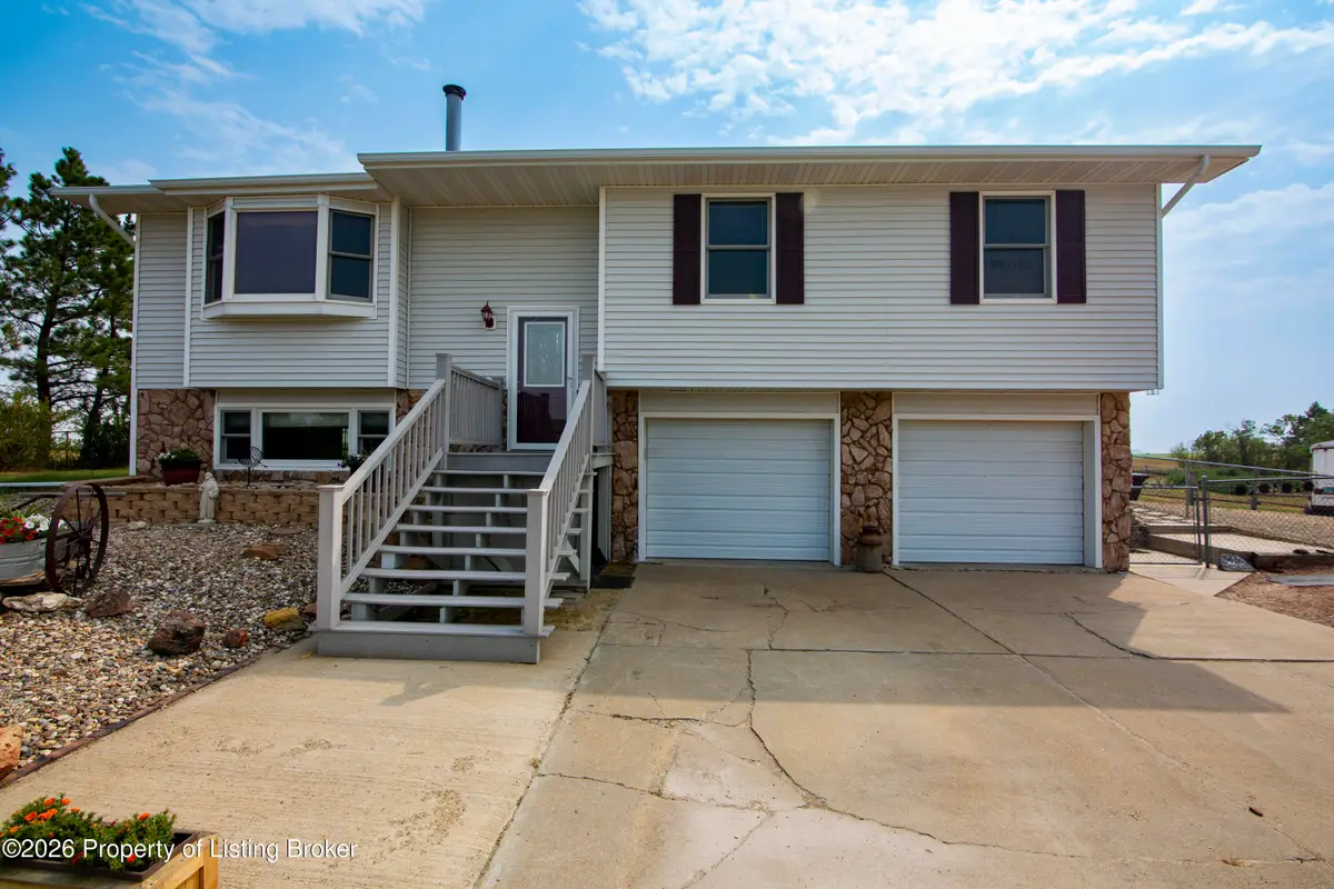 4080 111b Avenue, Dickinson, ND 58601 - #1