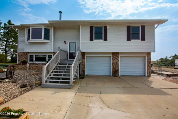 4080 111b Avenue, Dickinson, ND 58601