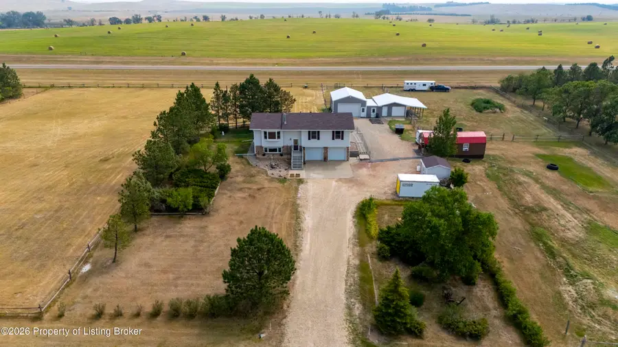 4080 111b Avenue, Dickinson, ND 58601 - #2