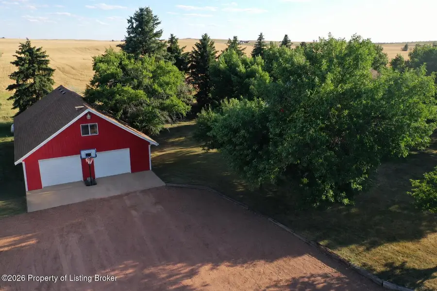 13056 30th Street, Belfield, ND 58622 - #2
