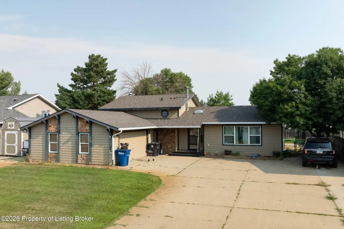868 22nd Street, Dickinson, ND 58601 - #1