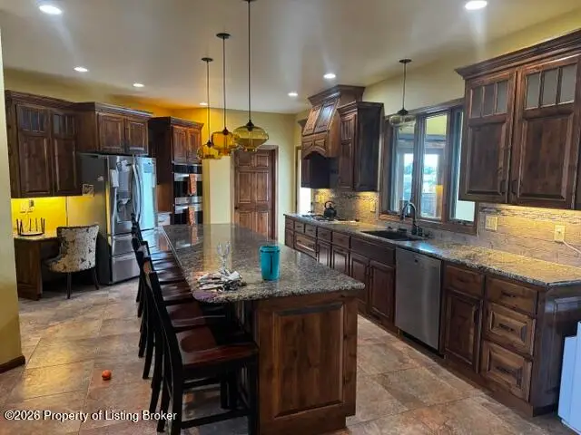 1571 Prairie Creek Road, Dickinson, ND 58601 - #3