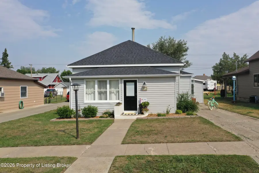 466 2nd Avenue, Beach, ND 58621 - #2
