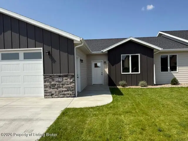 1941 1st Avenue, Dickinson, ND 58601 - #2