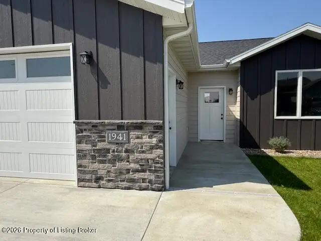 1941 1st Avenue, Dickinson, ND 58601 - #3