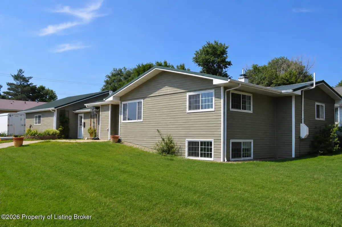 711 6th Avenue, Lemmon, SD 57638 - #1