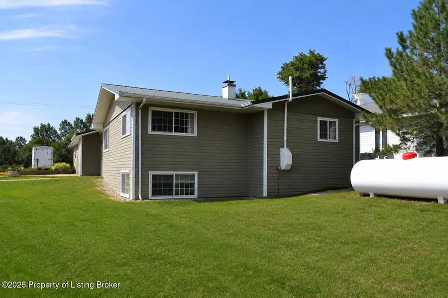 711 6th Avenue, Lemmon, SD 57638 - #2