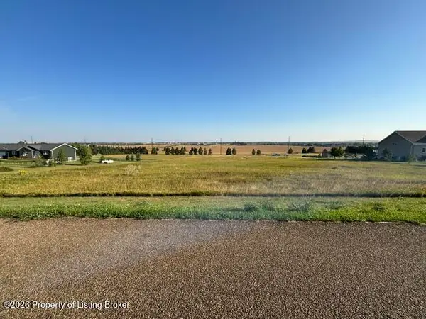 13th Street, Dickinson, ND 58601