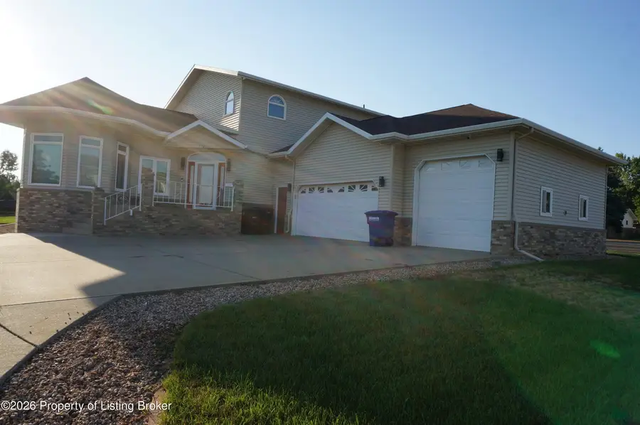 712 20th Street, Dickinson, ND 58601 - #2