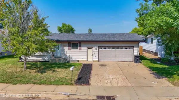 1538 13th Street, Dickinson, ND 58601
