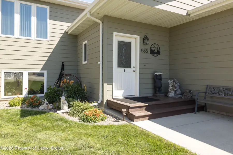 585 37th Street, Dickinson, ND 58601 - #2