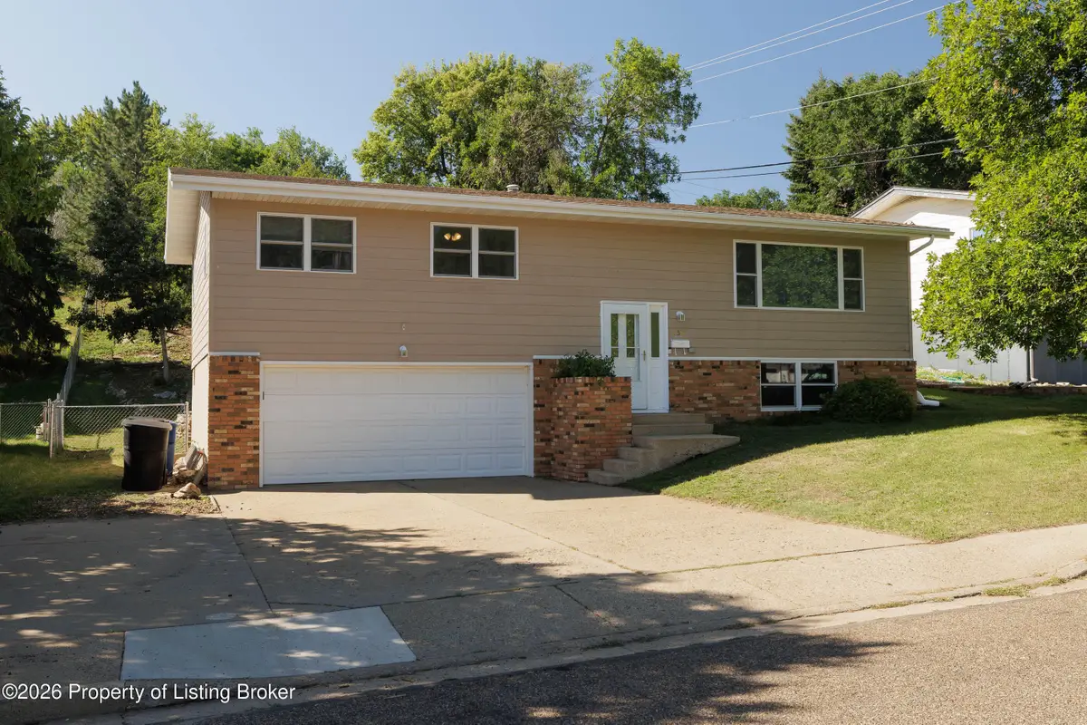 236 8th Street, Dickinson, ND 58601 - #1