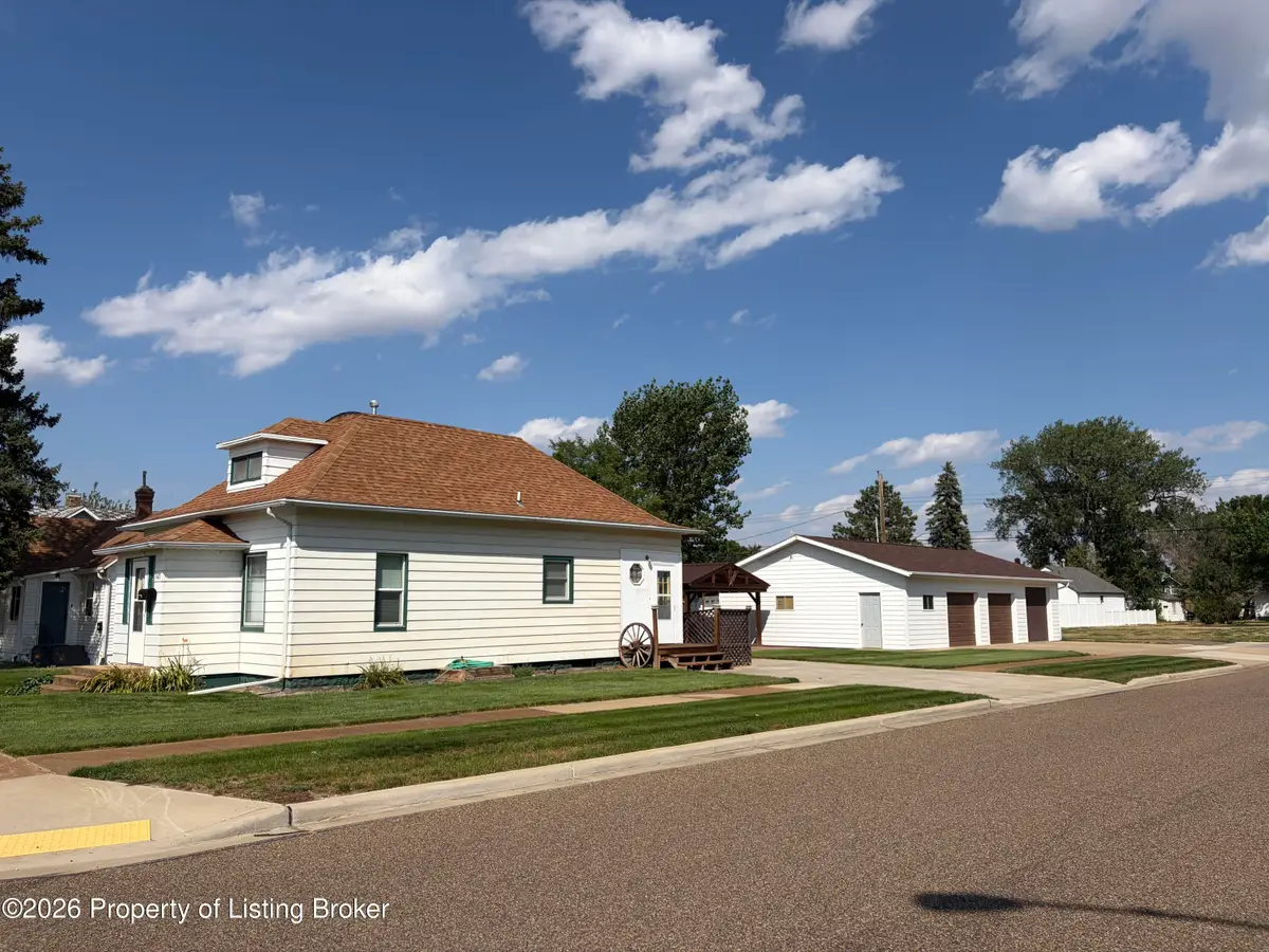 143 2nd Avenue, Dickinson, ND 58601 - #1