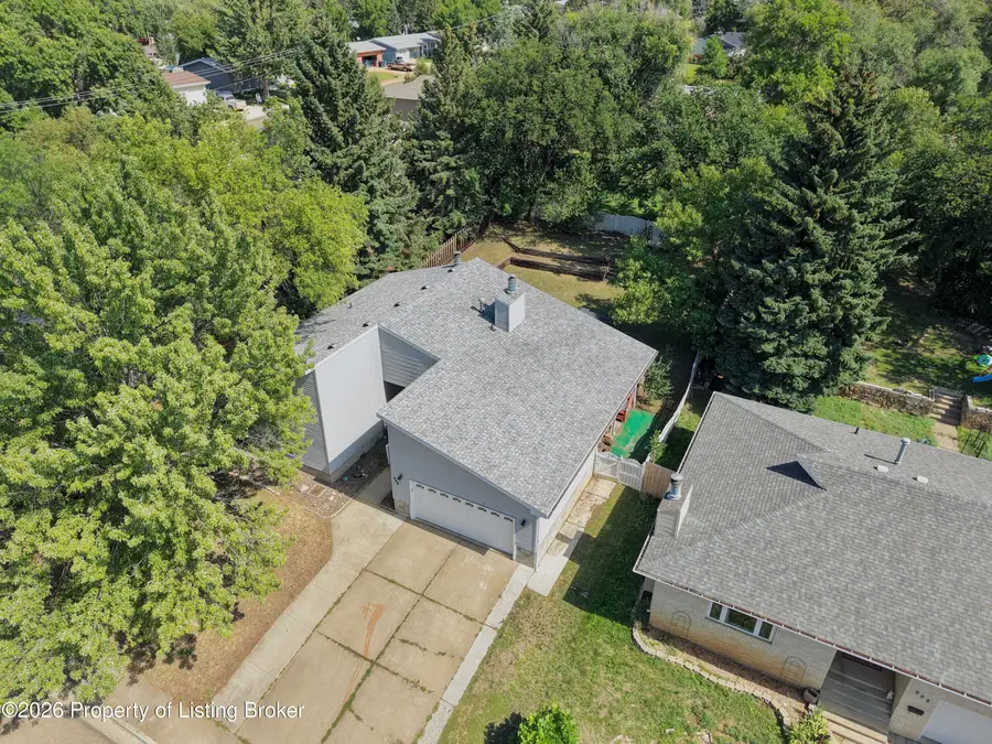 968 2nd Avenue, Dickinson, ND 58601 - #2