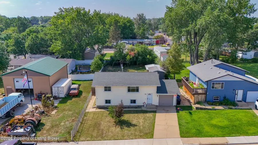 386 2nd Avenue, Dickinson, ND 58601 - #2