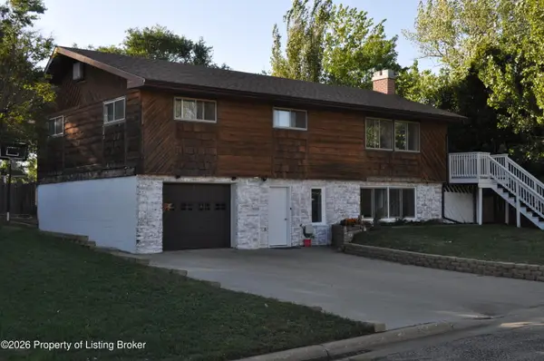 707 6th Avenue, Lemmon, SD 57638
