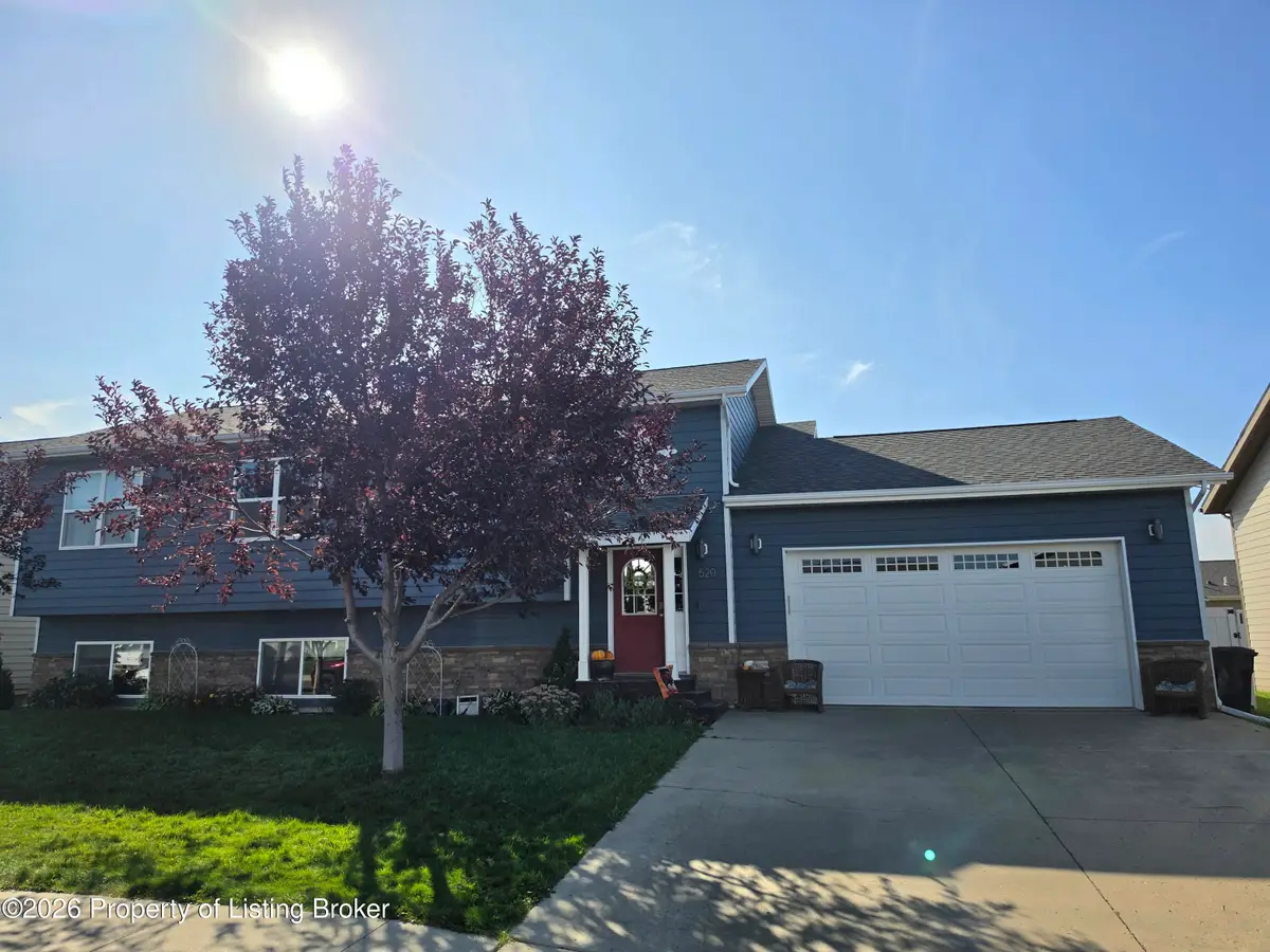 520 Highlands Avenue, Dickinson, ND 58601 - #1