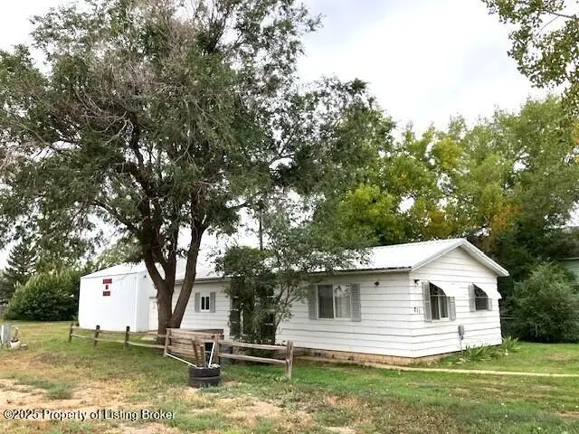 211 N Bismarck Street, Hebron, ND 58638 - #2