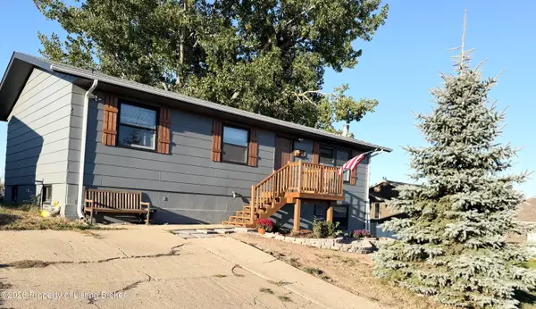 1199 Lincoln Street, Dickinson, ND 58601