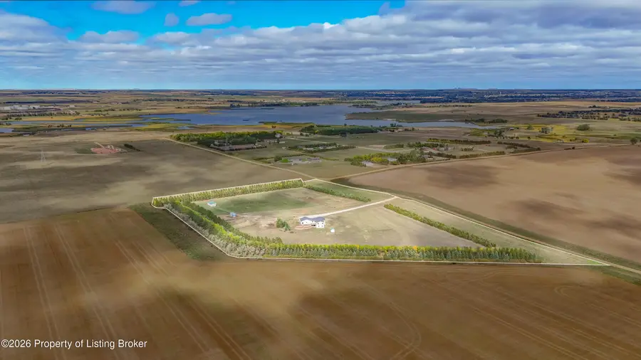 3961 115th Avenue, Dickinson, ND 58601 - #2