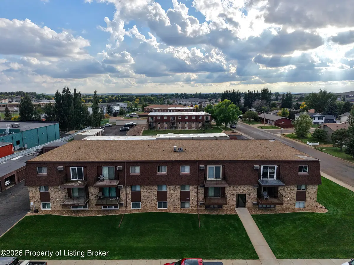 679 19th Street West #4, Dickinson, ND 58601 - #1