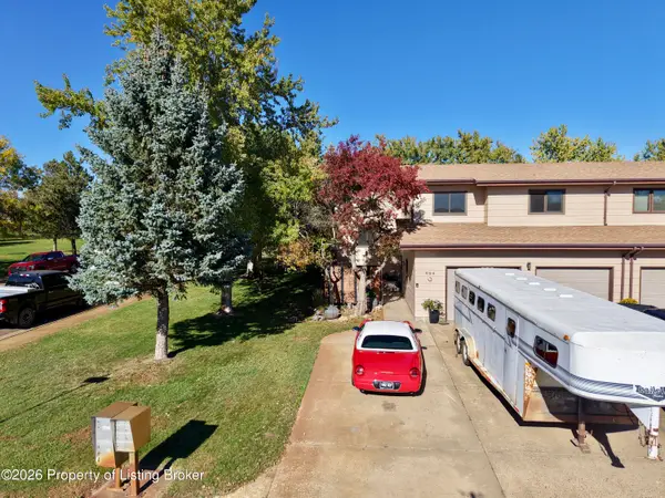 694 19th Street, Dickinson, ND 58601