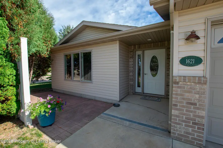 1621 14th Street, Dickinson, ND 58601 - #2