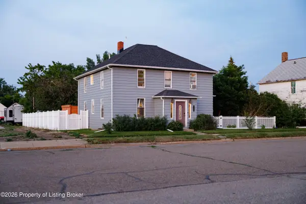 116 Grove Street, Hebron, ND 58638