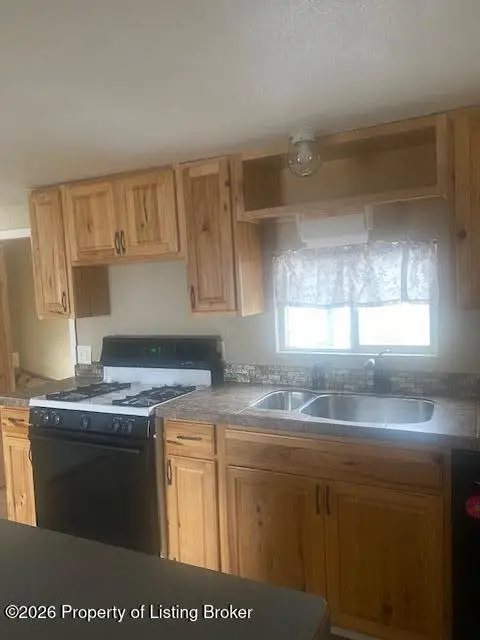 1200 25th Lot #17 Avenue, Dickinson, ND 58601 - #3