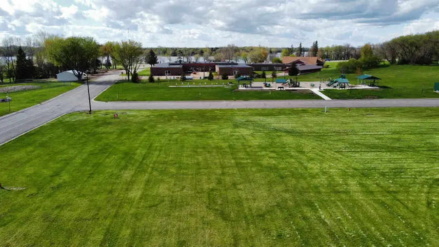 1020 Eastbay Ave, Balaton, MN 56115 - #3