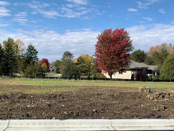 2190 NE Maple Leaf Lane Ne, Owatonna, MN 55060