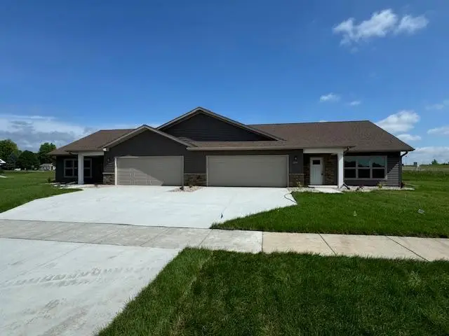 2214 Red Bird Lane, Fairmont, MN 56031 - #1