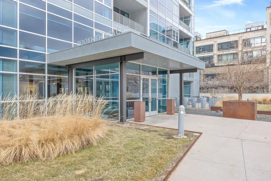 345 6th Avenue N #305, Minneapolis, MN 55401 - #3