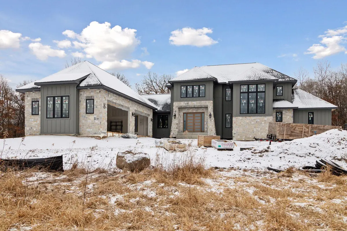 21461 Crescent Curve, Lakeville, MN 55044 - Image #1