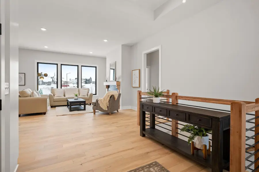 4927 Parkside Circle, Eagan, MN 55123 - #3