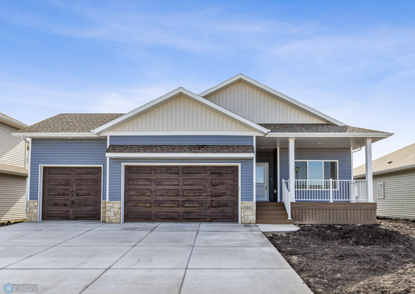 5851 11th Street W, West Fargo, ND 58078