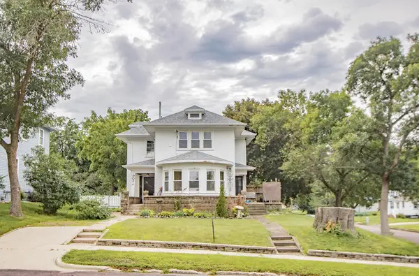 902 White Street, Jackson, MN 56143