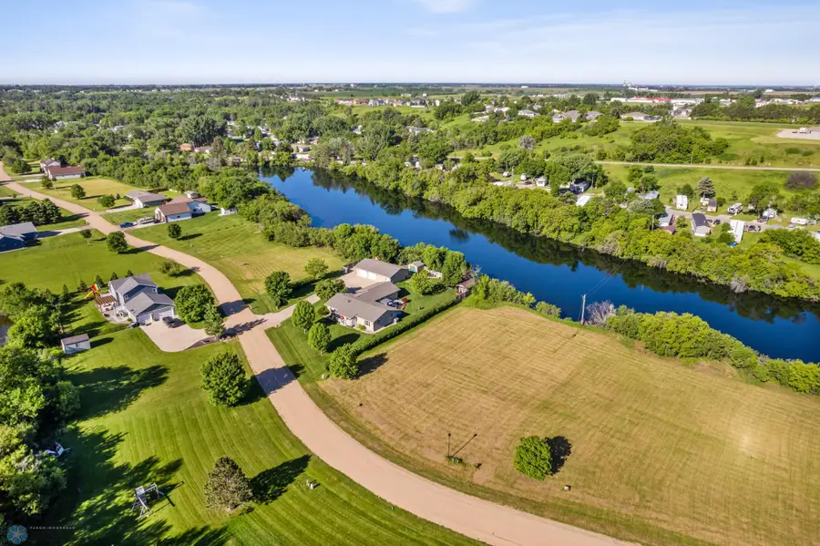 1711 Island Park Drive, Jamestown, ND 58401 - Image #3