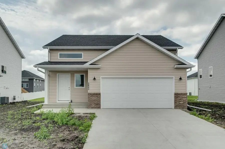3843 19th Street S, Moorhead, MN 56560 - Image #2