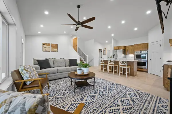 4537 205th Lane Nw, Anoka, MN 55303