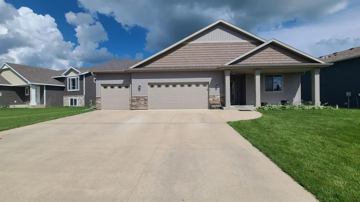1302 18th Drive Ne, Austin, MN 55912 - Image #1