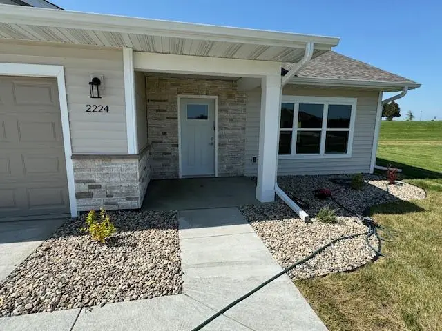 2224 Red Bird Lane, Fairmont, MN 56031 - #2