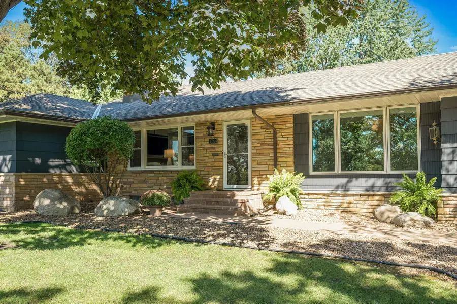 1744 Mississippi River Boulevard S, Saint Paul, MN 55116 - Image #2