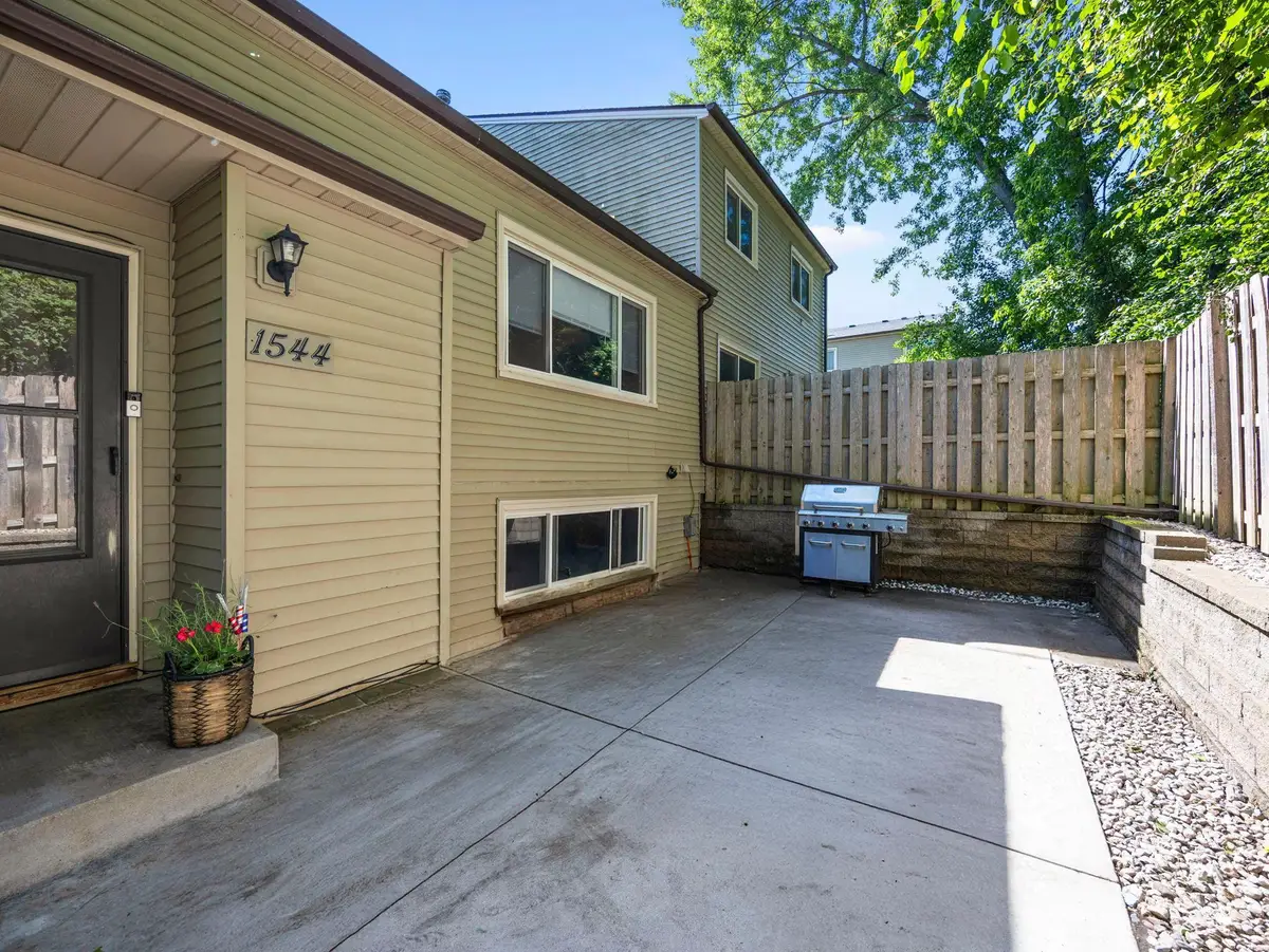 1544 Greenwood Court N, Eagan, MN 55122 - Image #1