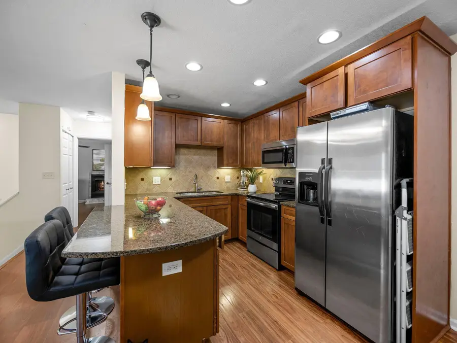 1544 Greenwood Court N, Eagan, MN 55122 - Image #3